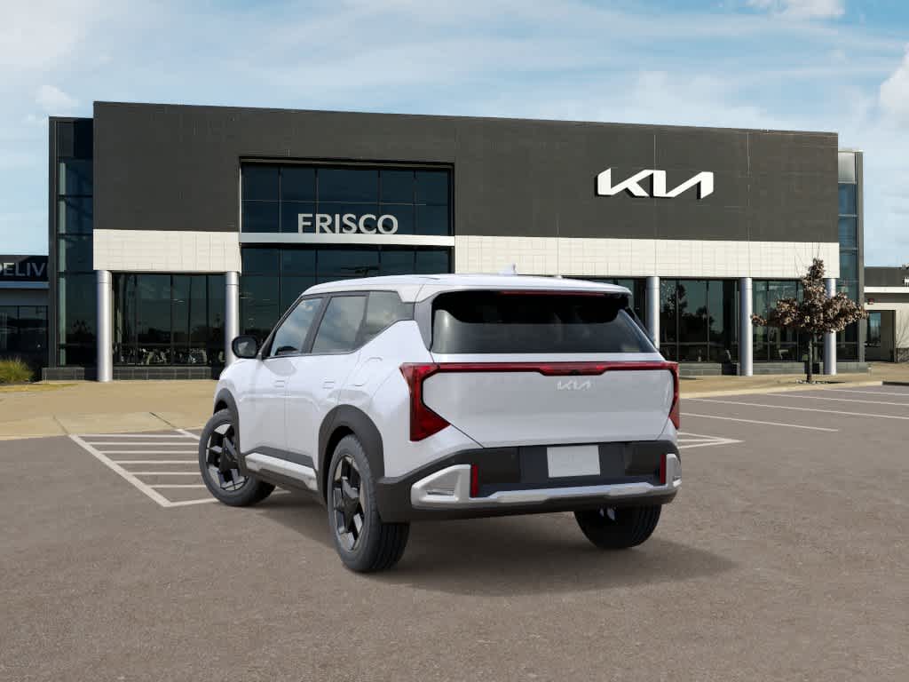 Thumbnail: 2027 Kia Seltos - 4
