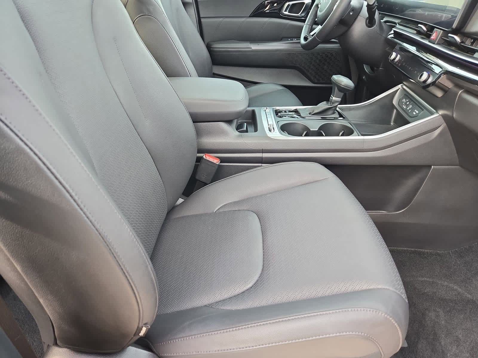 Thumbnail: 2025 Kia Carnival - 22