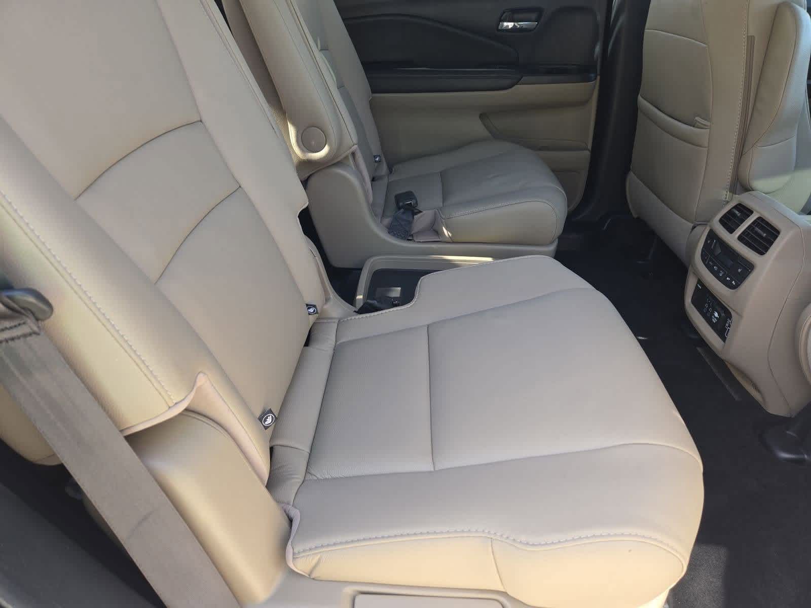 Thumbnail: 2022 Honda Pilot - 20