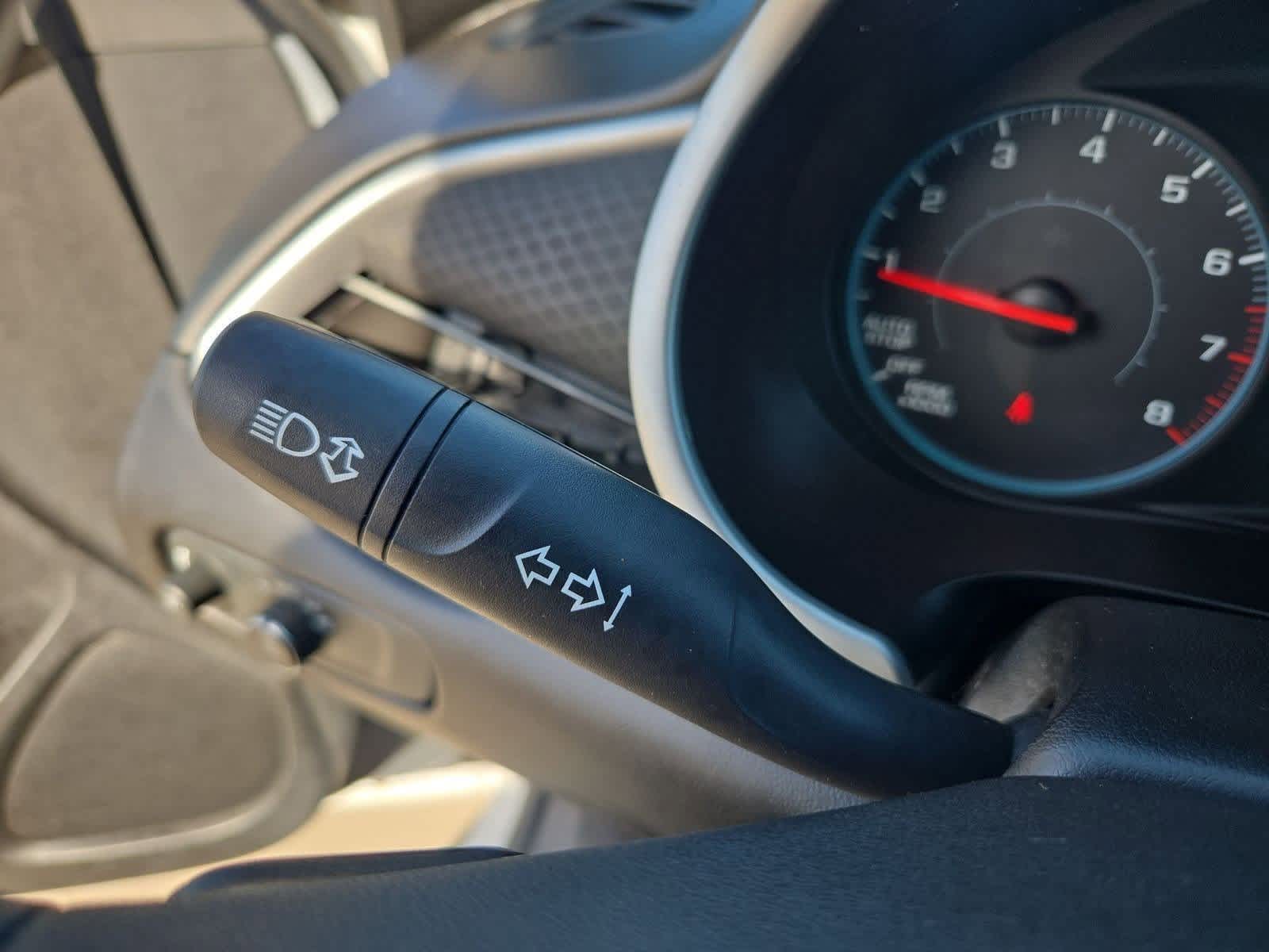 Thumbnail: 2018 Chevrolet Malibu - 25