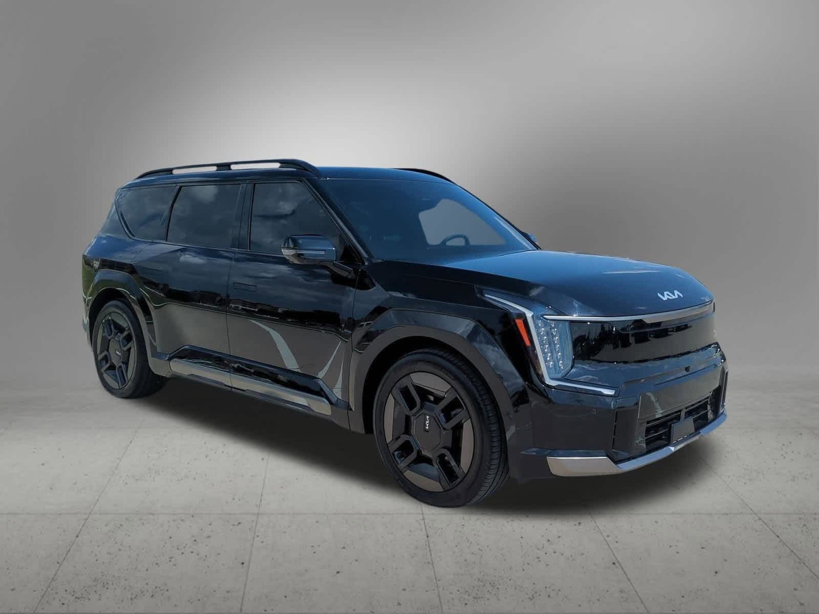 Thumbnail: 2024 Kia EV9 - 8