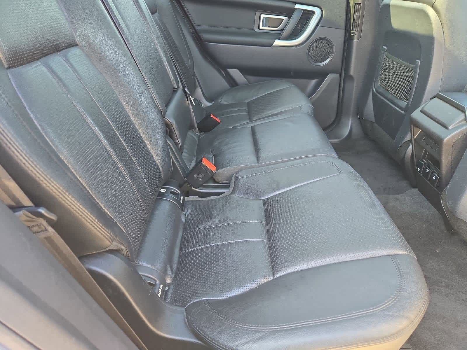 Thumbnail: 2015 Land Rover Discovery Sport - 21