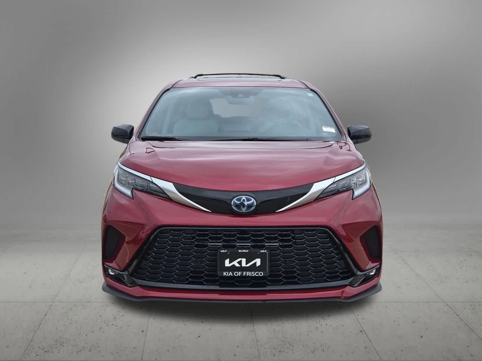 Thumbnail: 2022 Toyota Sienna - 9