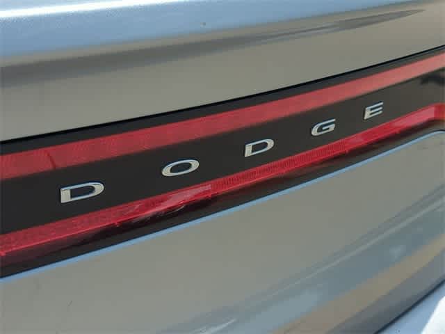 2015 Dodge Dart SE 11
