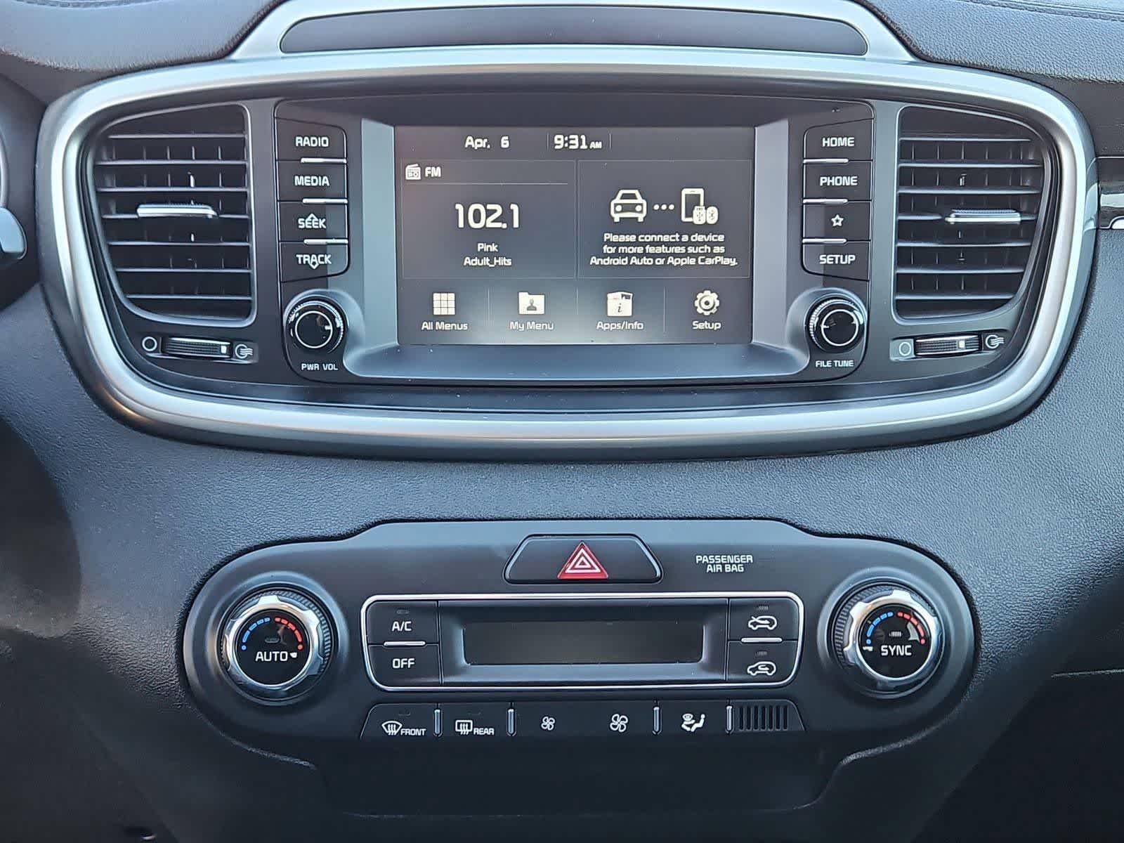 Thumbnail: 2019 Kia Sorento - 24