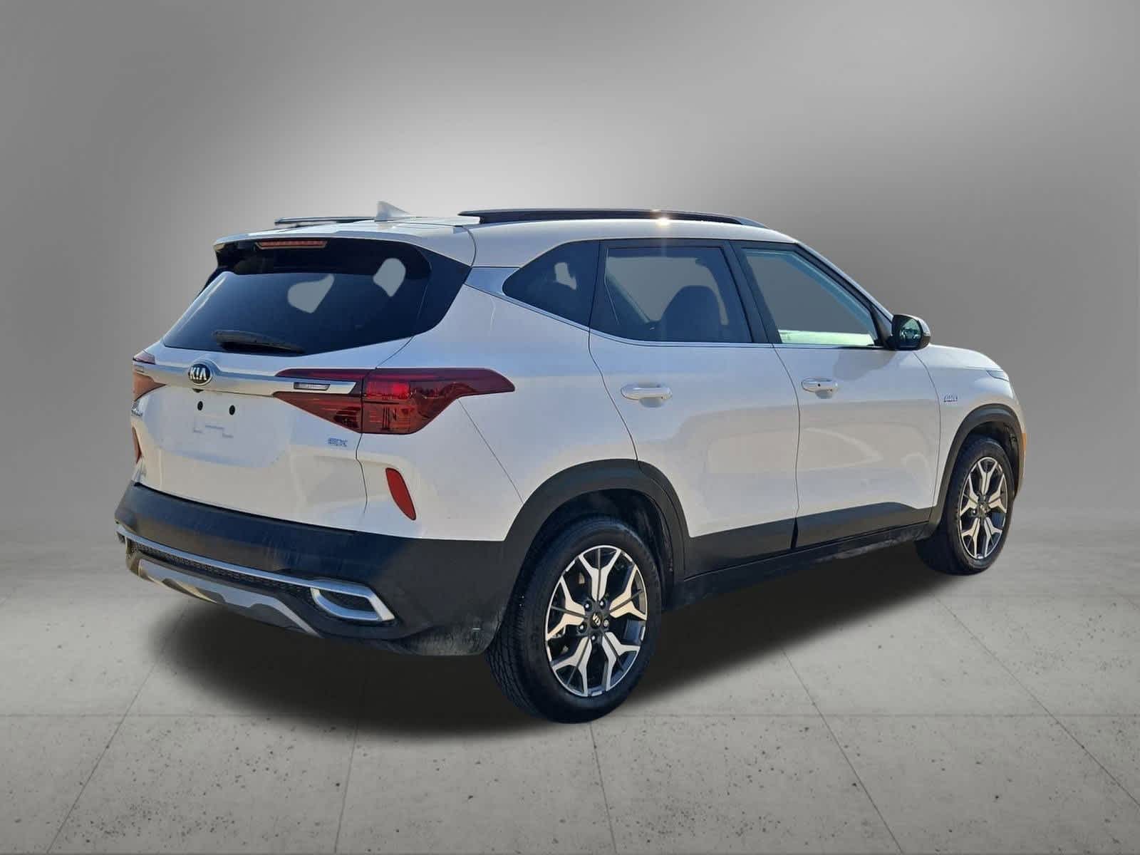 Thumbnail: 2021 Kia Seltos - 6