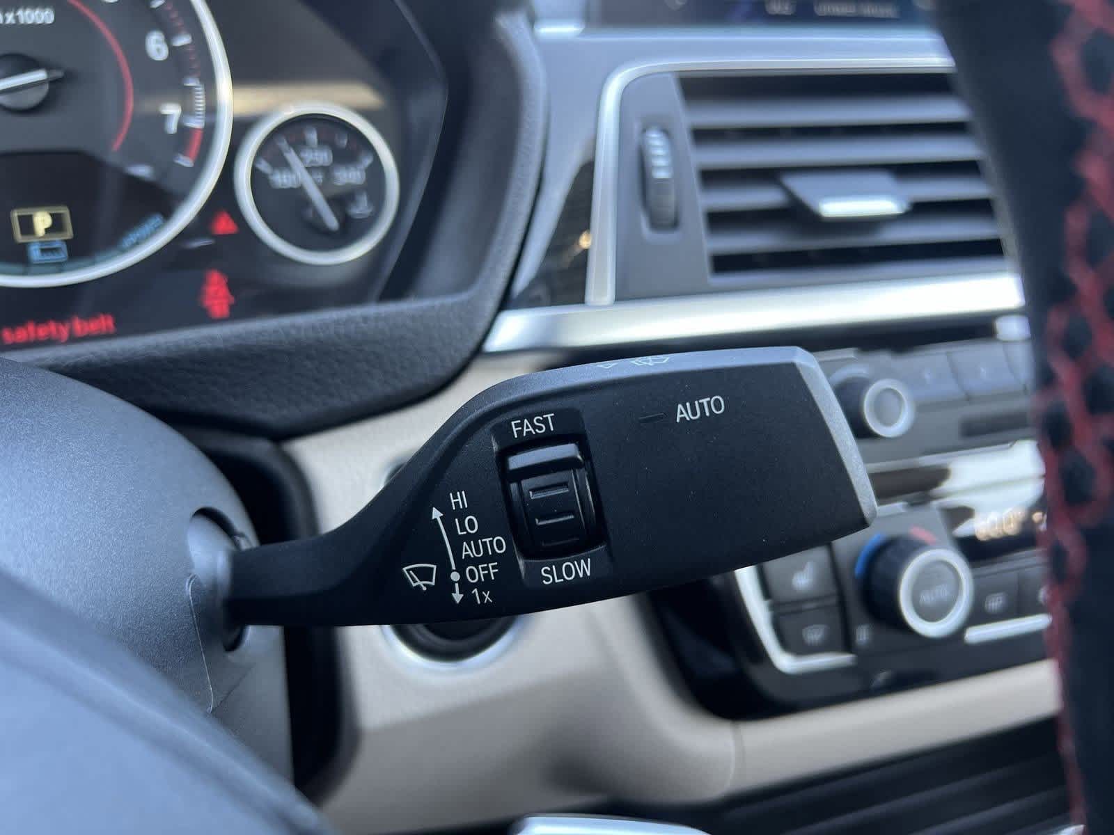 Thumbnail: 2018 BMW 3 Series - 33