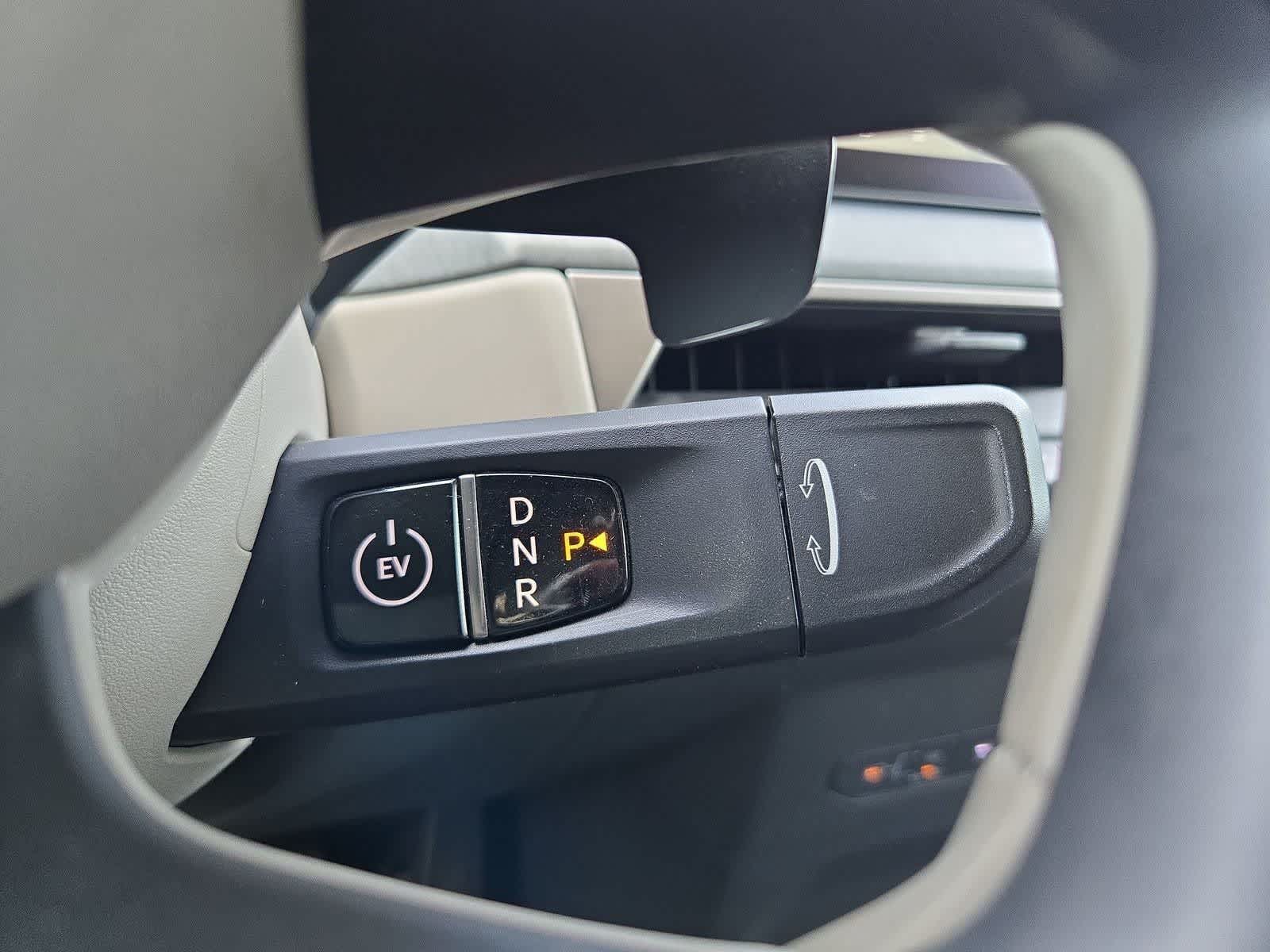 Thumbnail: 2024 Kia EV9 - 32