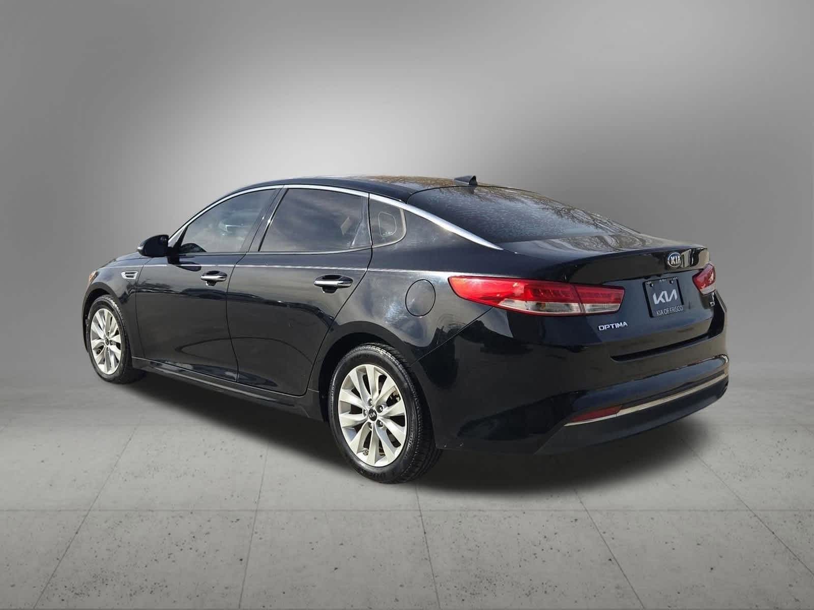 Thumbnail: 2016 Kia Optima - 4