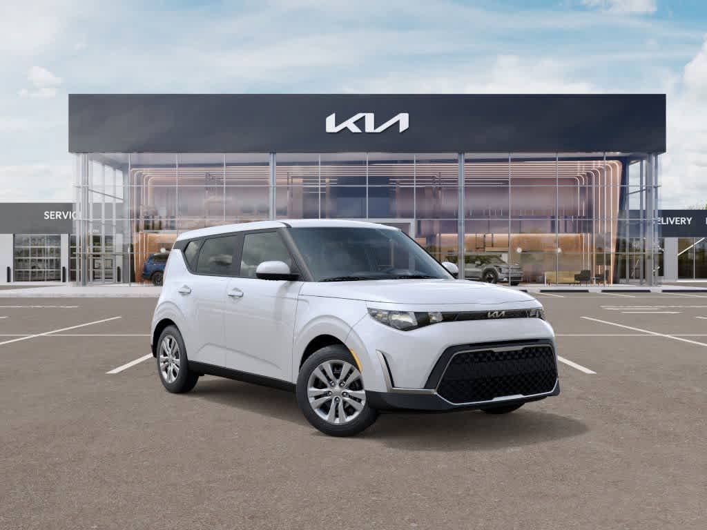 2025 Kia Soul LX 8