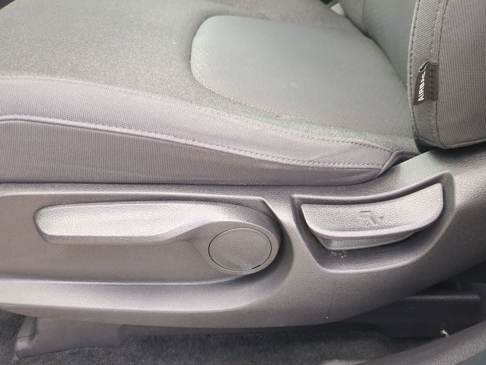 Thumbnail: 2024 Kia Carnival - 16