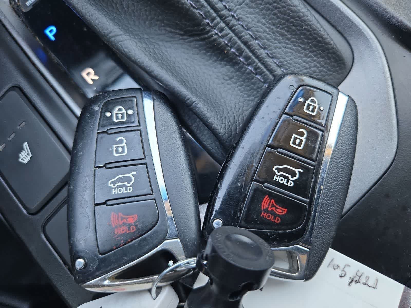 Thumbnail: 2015 Hyundai Santa Fe - 31