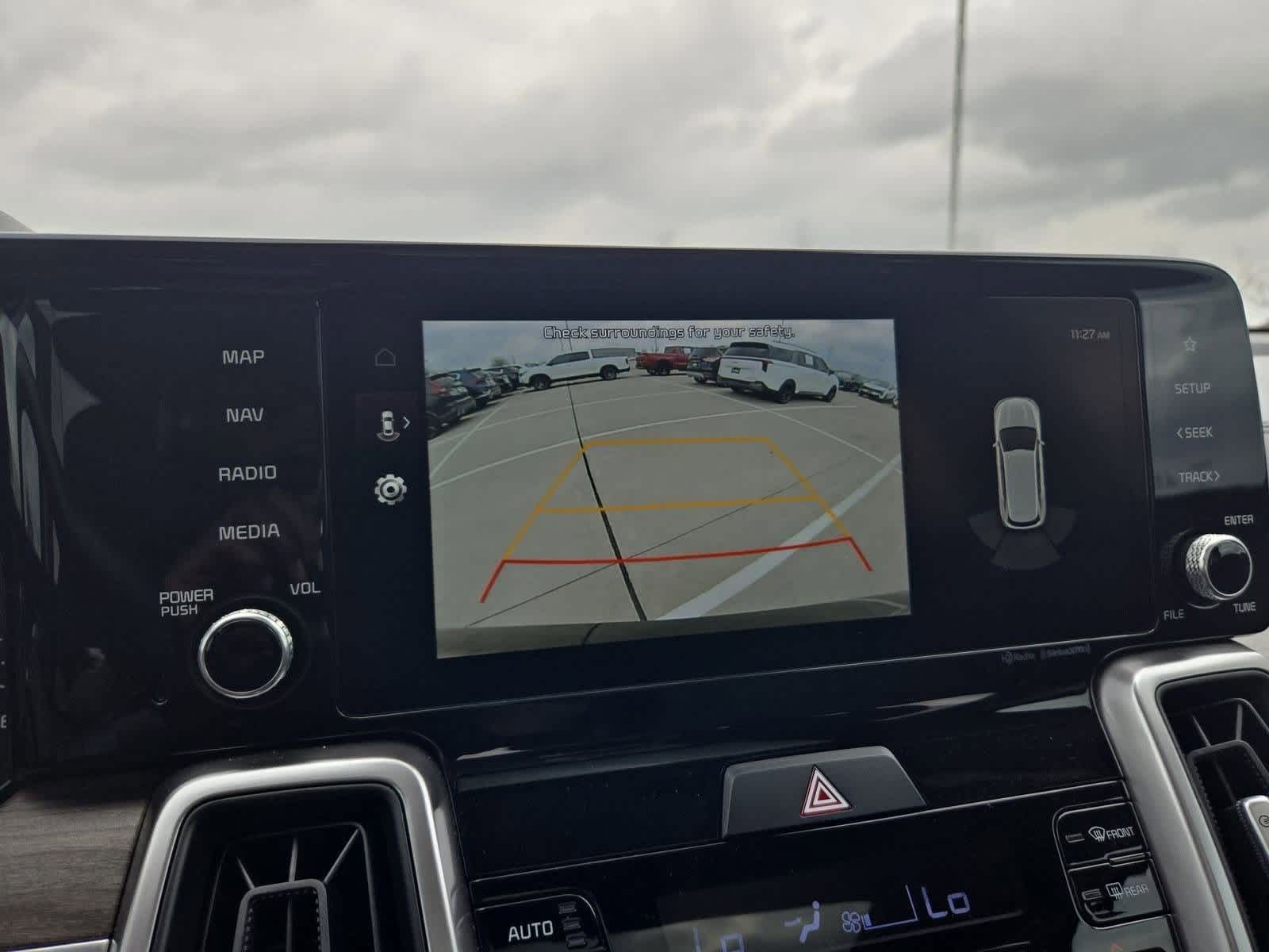 Thumbnail: 2023 Kia Sorento - 29