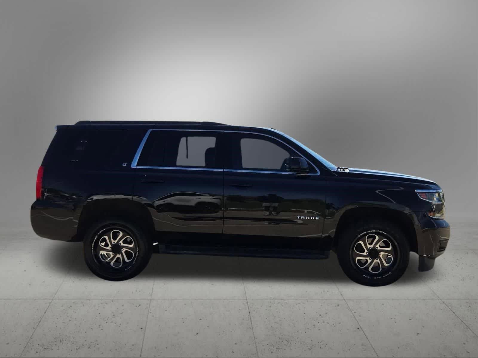 Thumbnail: 2019 Chevrolet Tahoe - 7