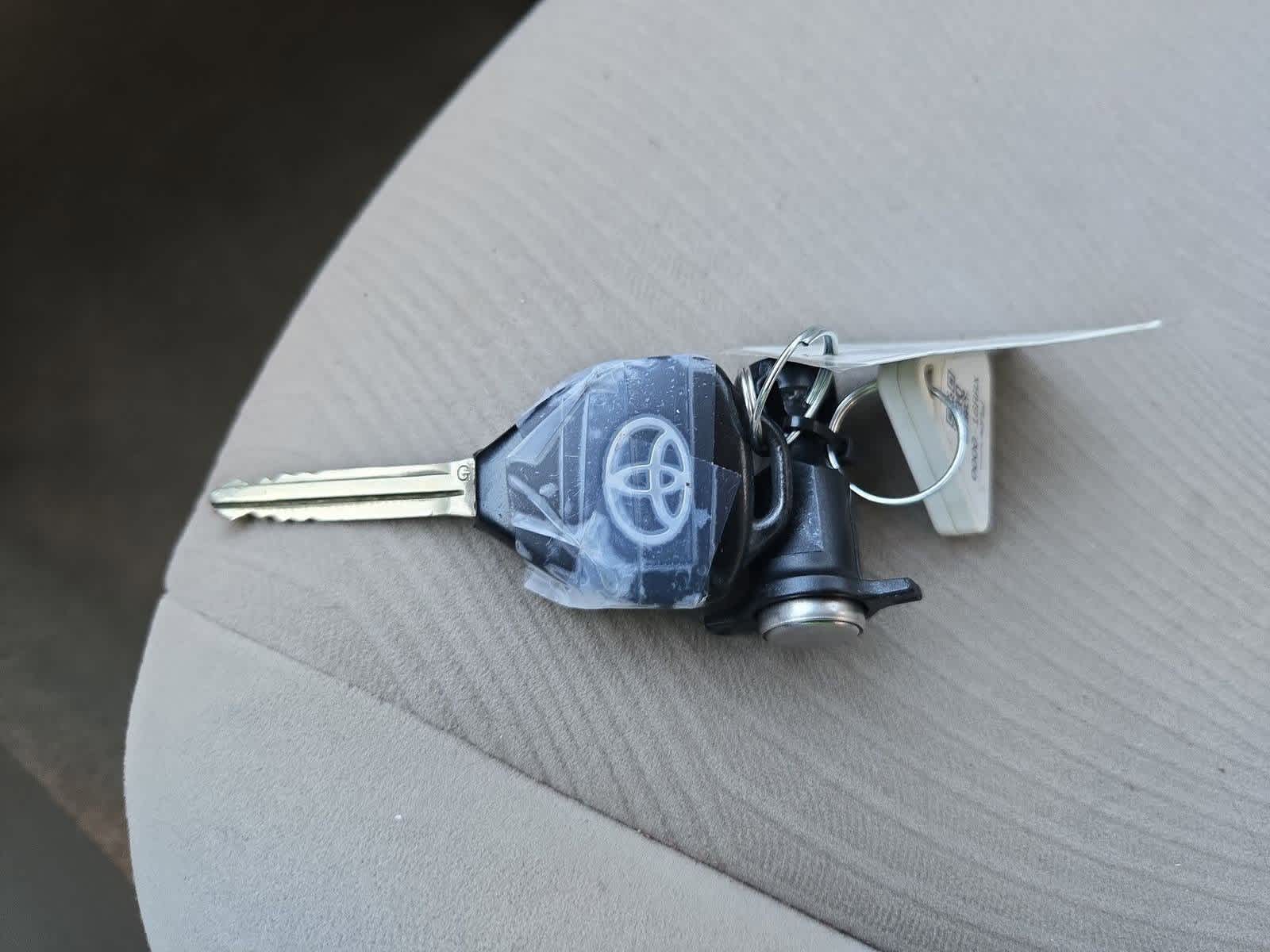 Thumbnail: 2011 Toyota Corolla - 29