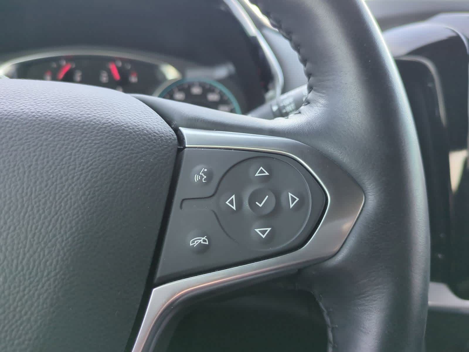 Thumbnail: 2022 Chevrolet Traverse - 24