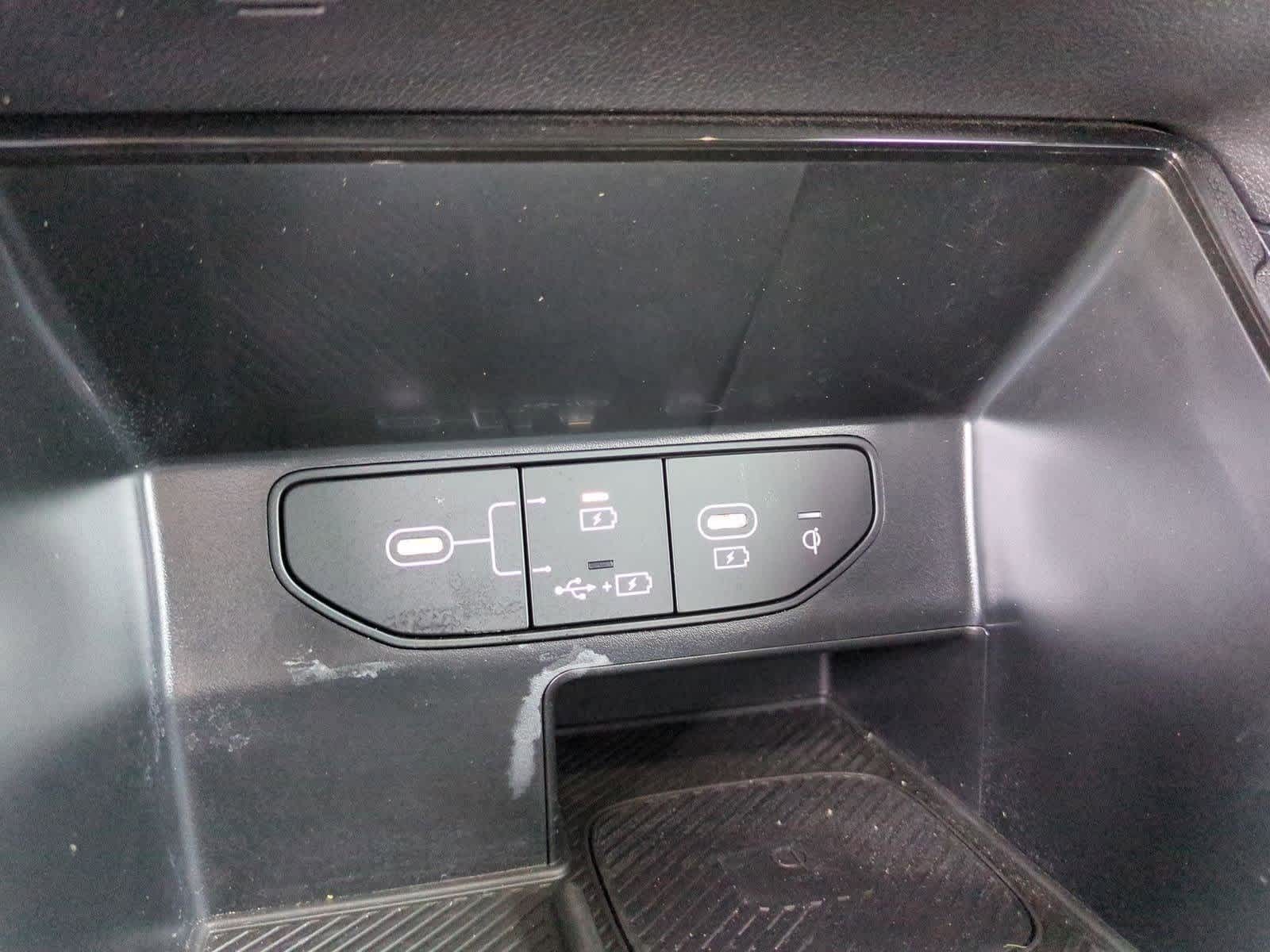 2024 Kia Sorento X-Line S 32