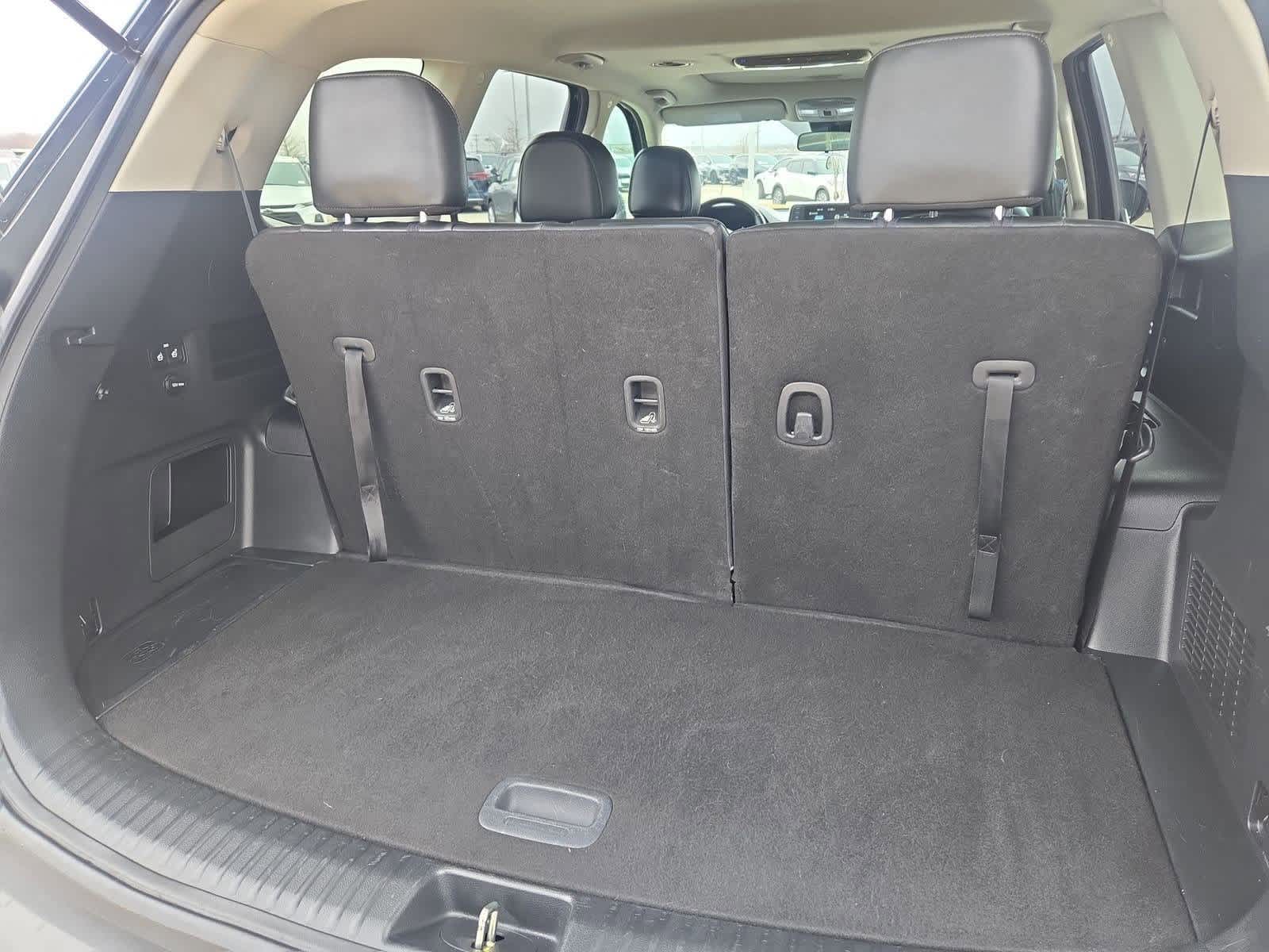 Thumbnail: 2021 Kia Telluride - 33