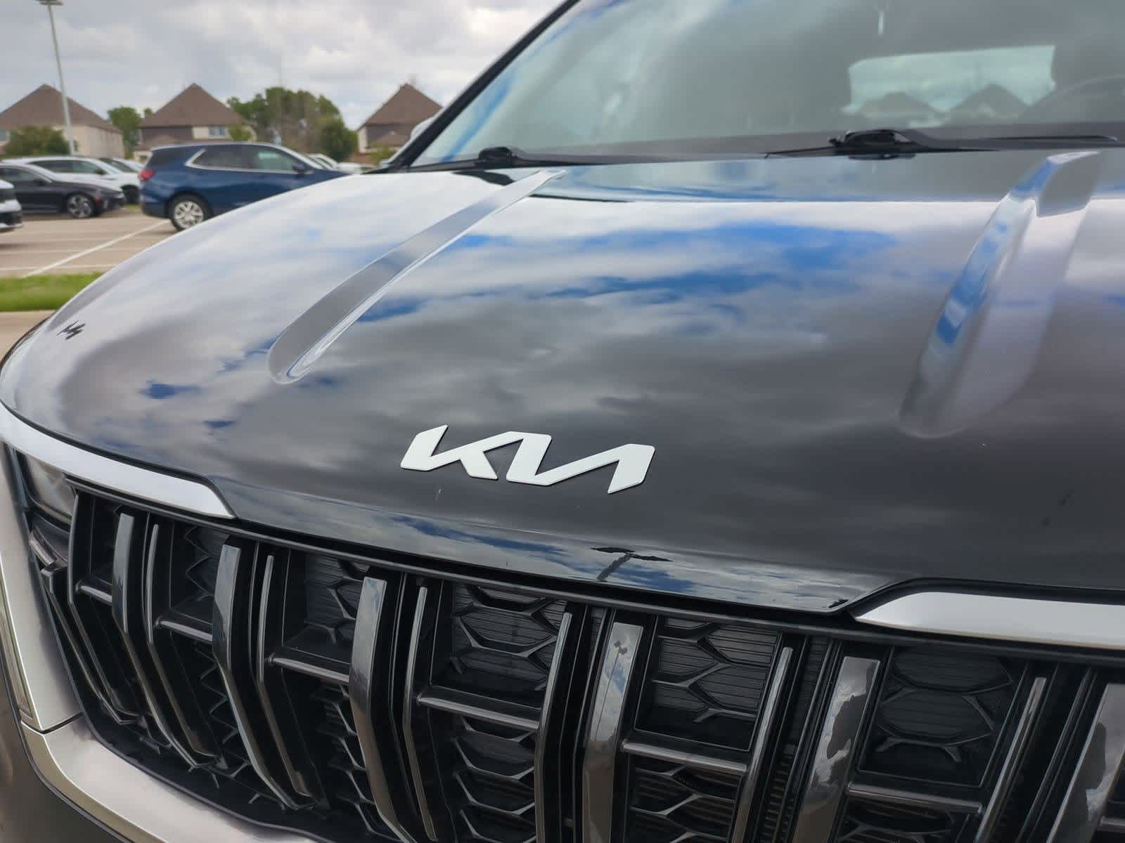 Thumbnail: 2023 Kia Carnival - 10