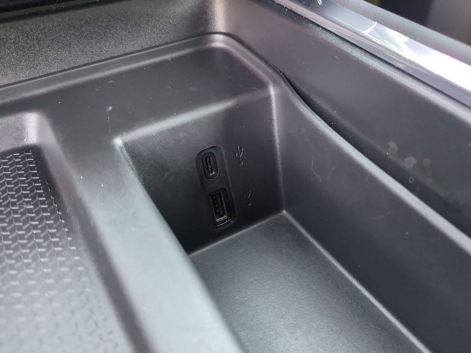 Thumbnail: 2025 GMC Acadia - 30