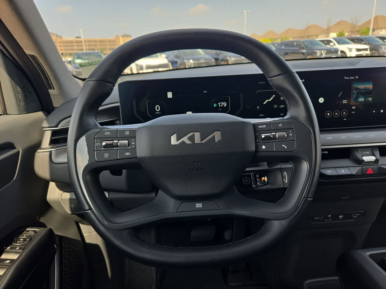 Thumbnail: 2024 Kia EV9 - 20