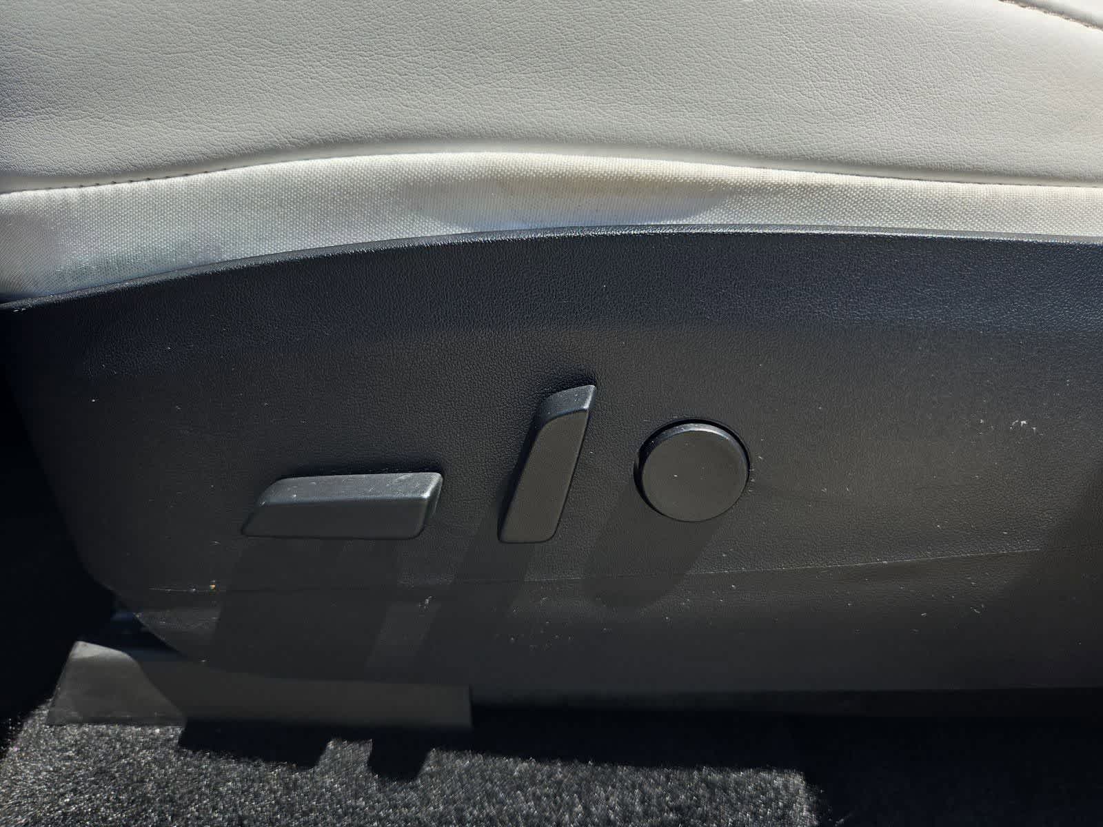 Thumbnail: 2020 Tesla Model Y - 15