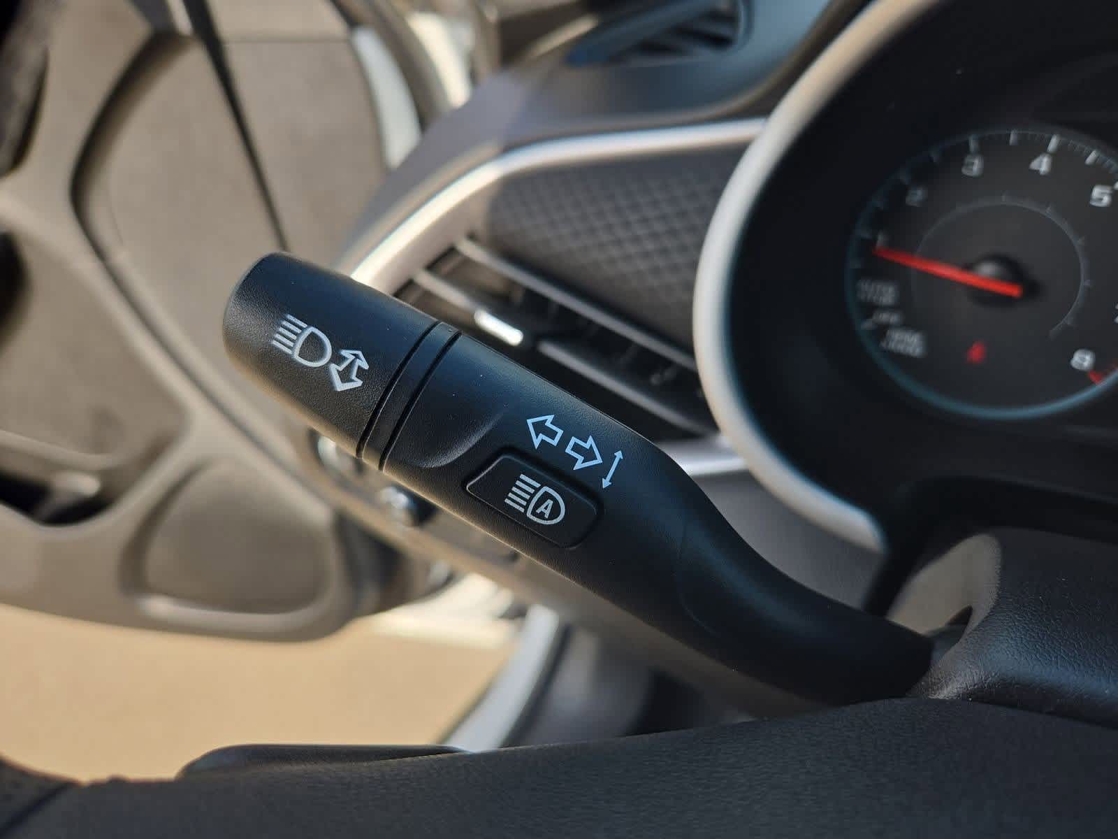 Thumbnail: 2022 Chevrolet Malibu - 25