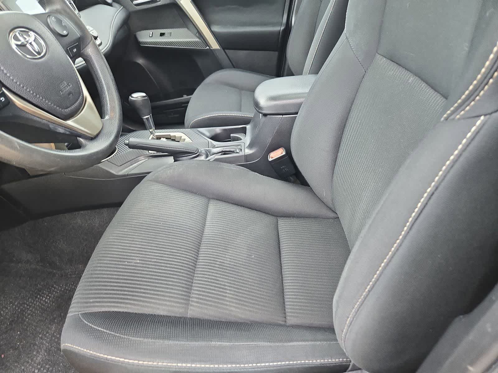 Thumbnail: 2014 Toyota RAV4 - 15