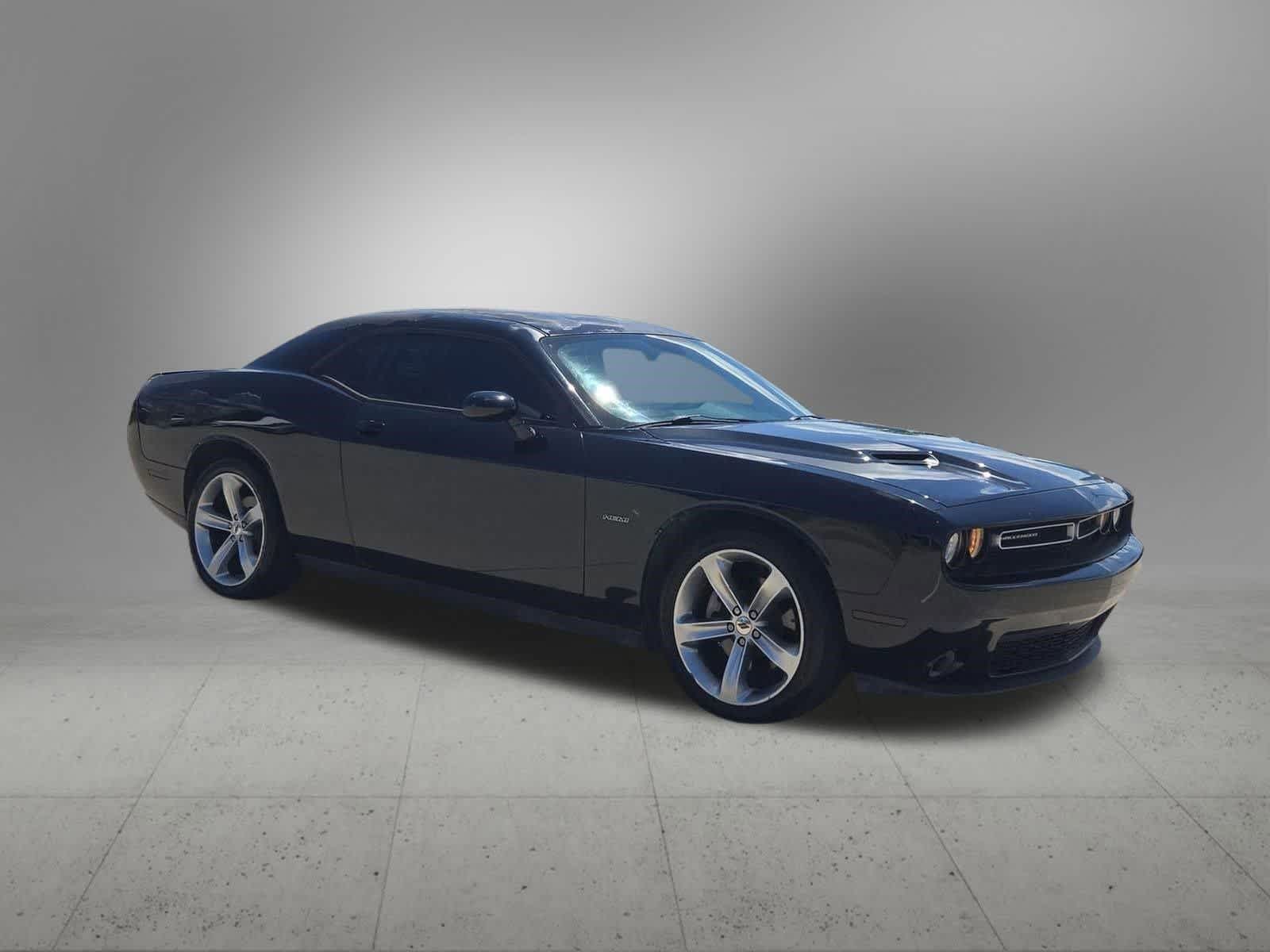 Thumbnail: 2017 Dodge Challenger - 8
