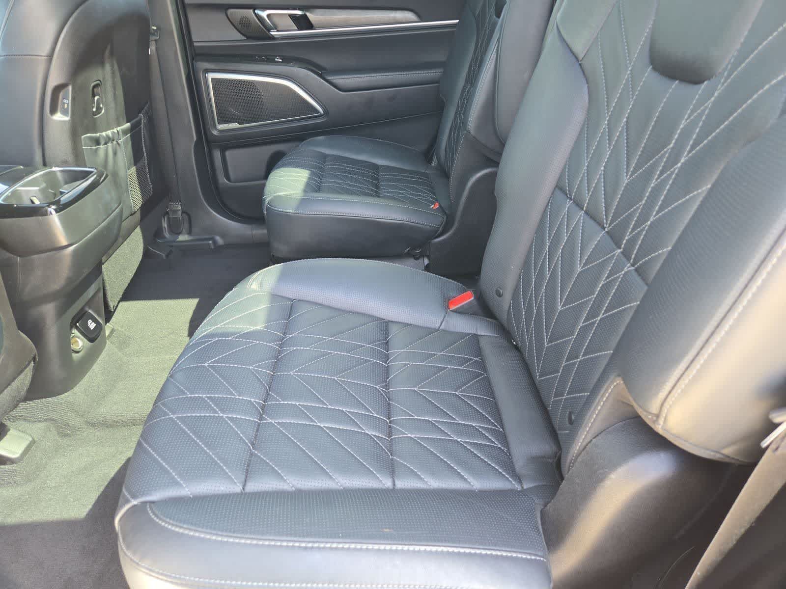 Thumbnail: 2023 Kia Telluride - 18
