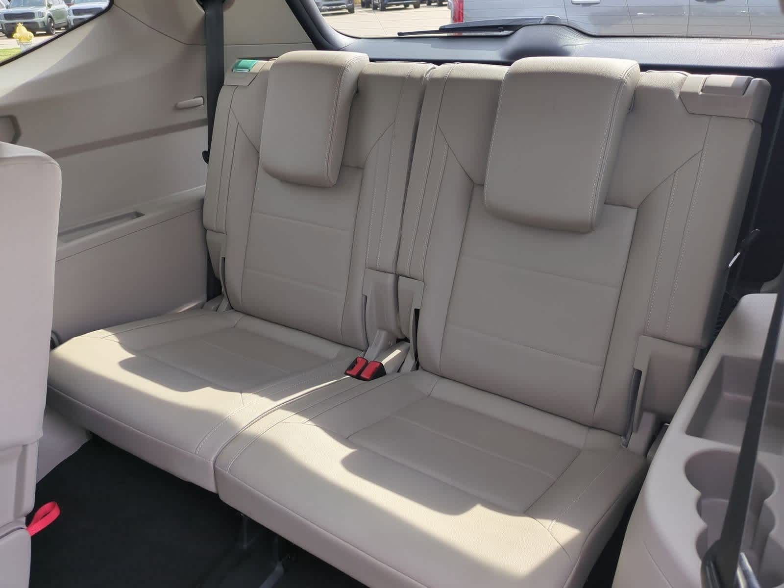 Thumbnail: 2022 Volkswagen Atlas - 34