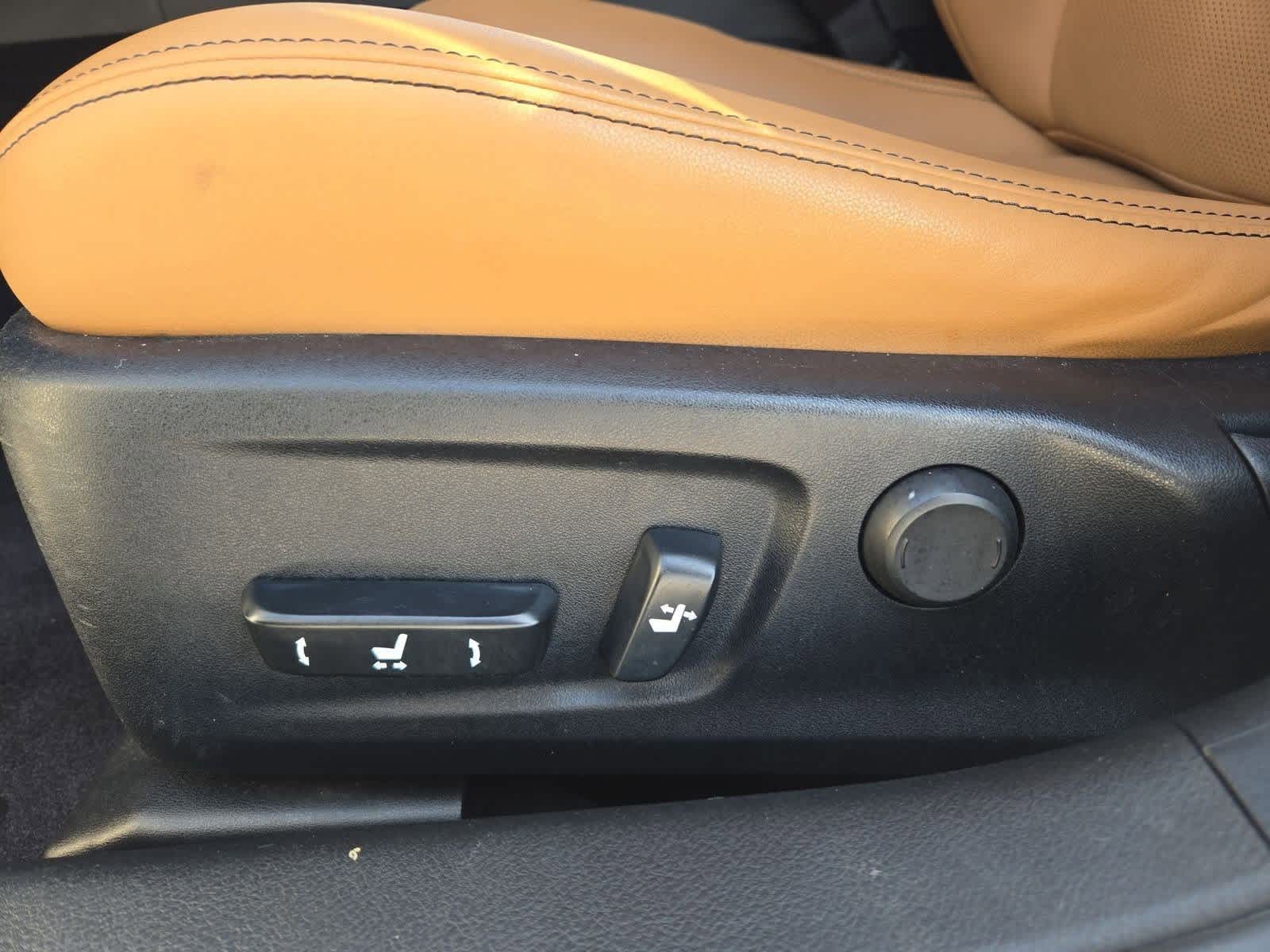 Thumbnail: 2014 Lexus IS - 17