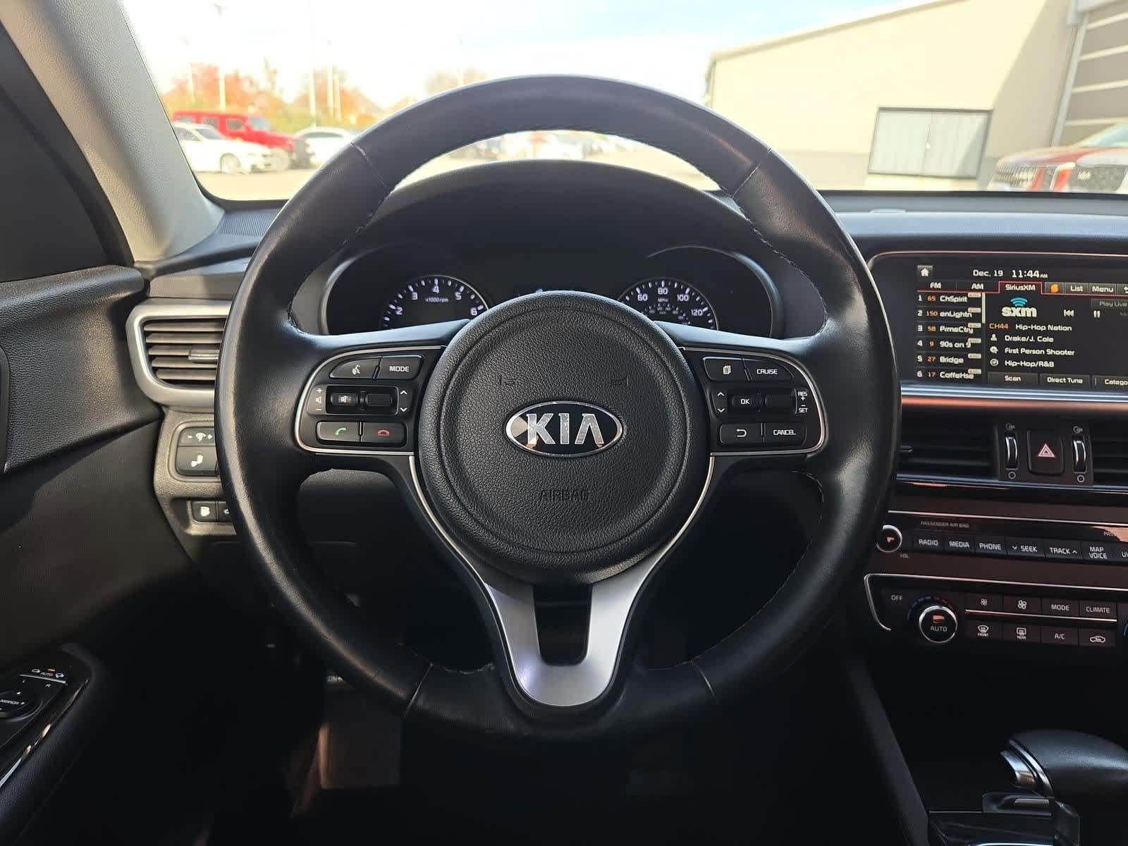 Thumbnail: 2016 Kia Optima - 23