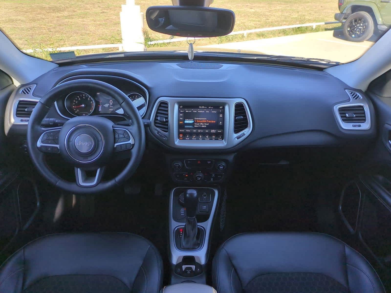 Thumbnail: 2018 Jeep Compass - 15