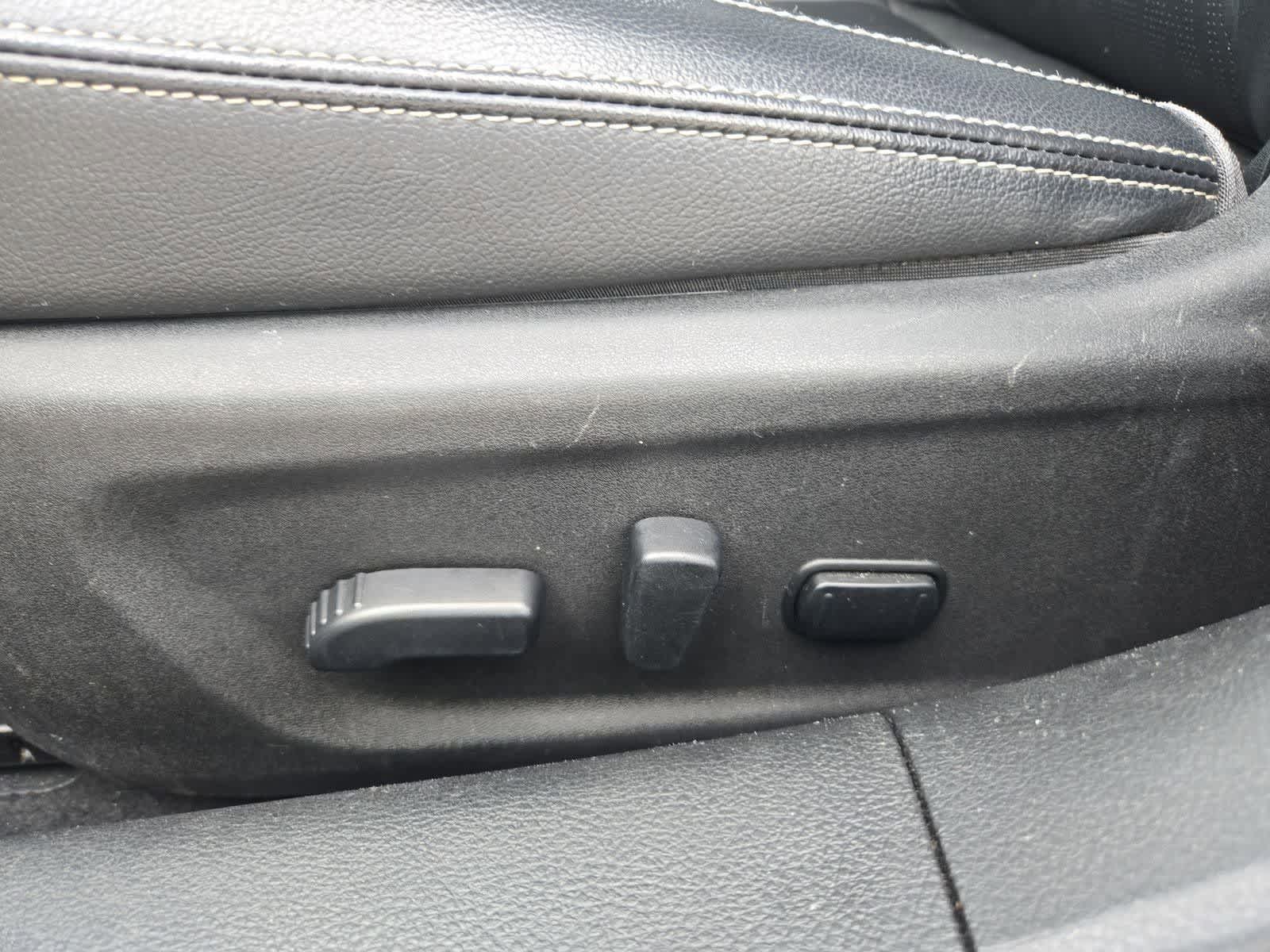 Thumbnail: 2019 Nissan Altima - 16