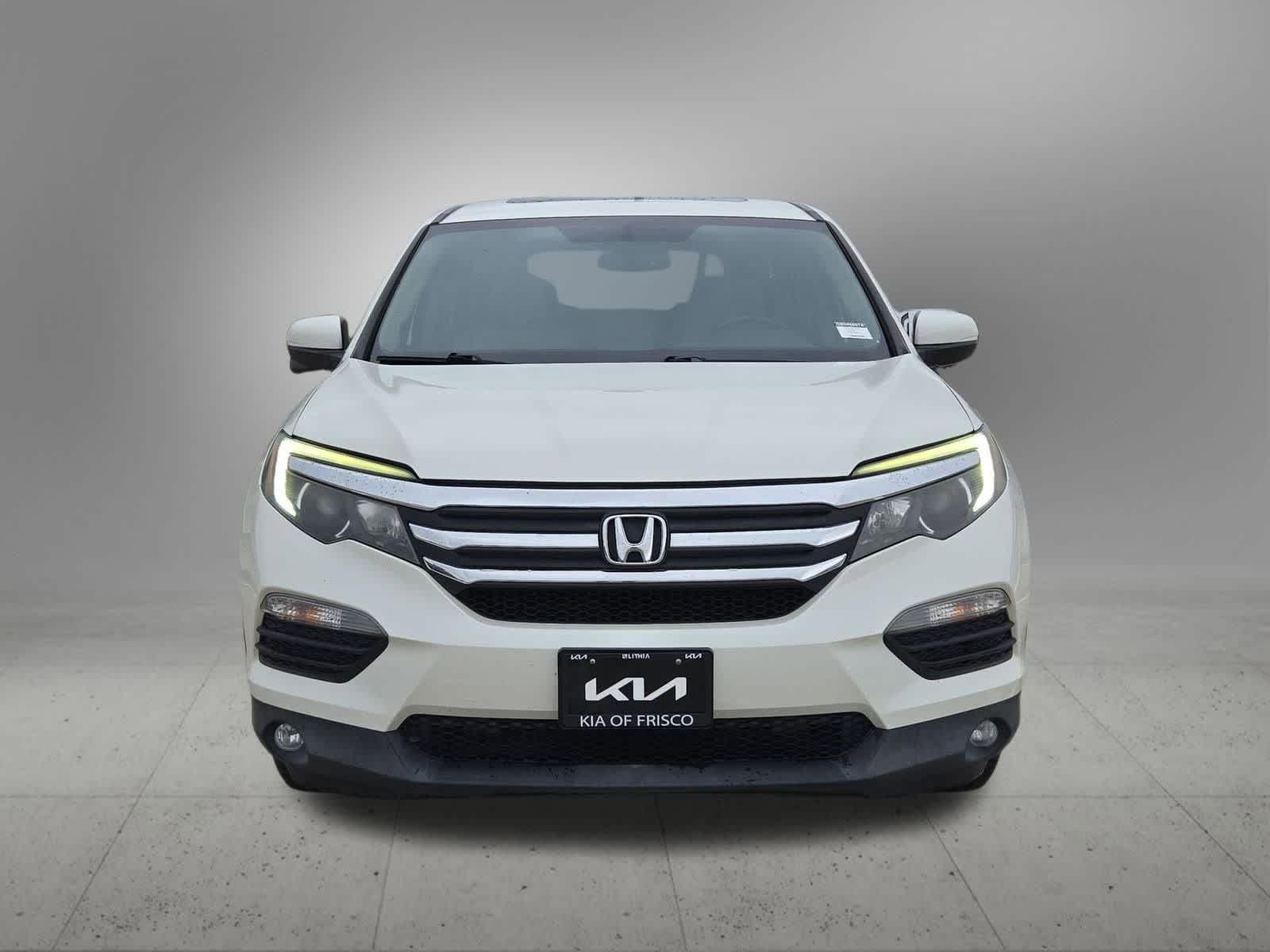 Thumbnail: 2016 Honda Pilot - 9