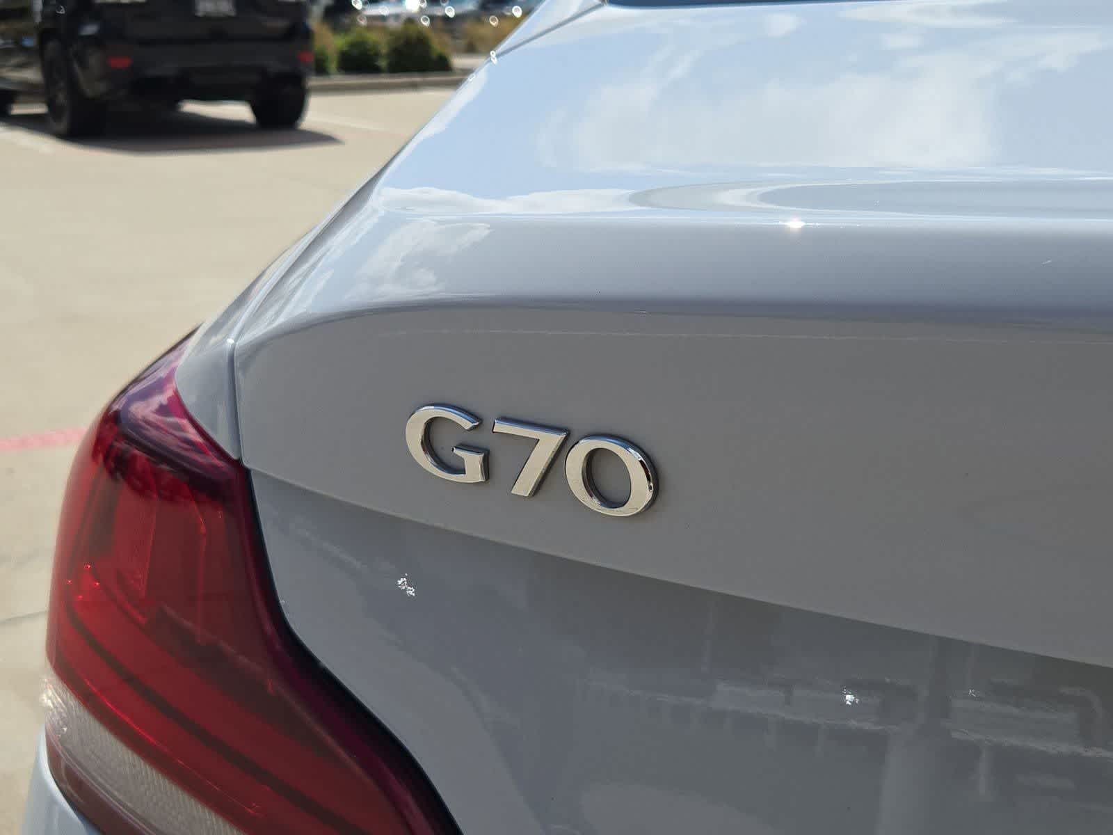 Thumbnail: 2020 Genesis G70 - 11