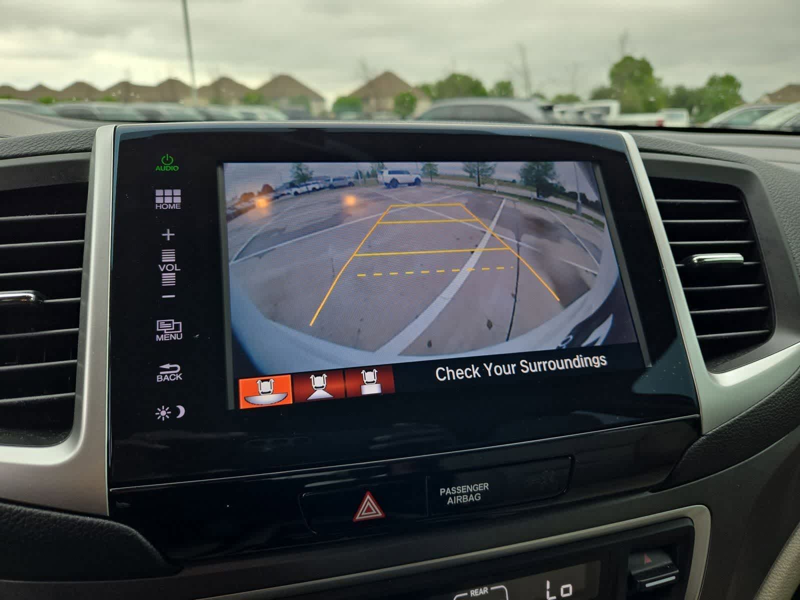 Thumbnail: 2016 Honda Pilot - 29