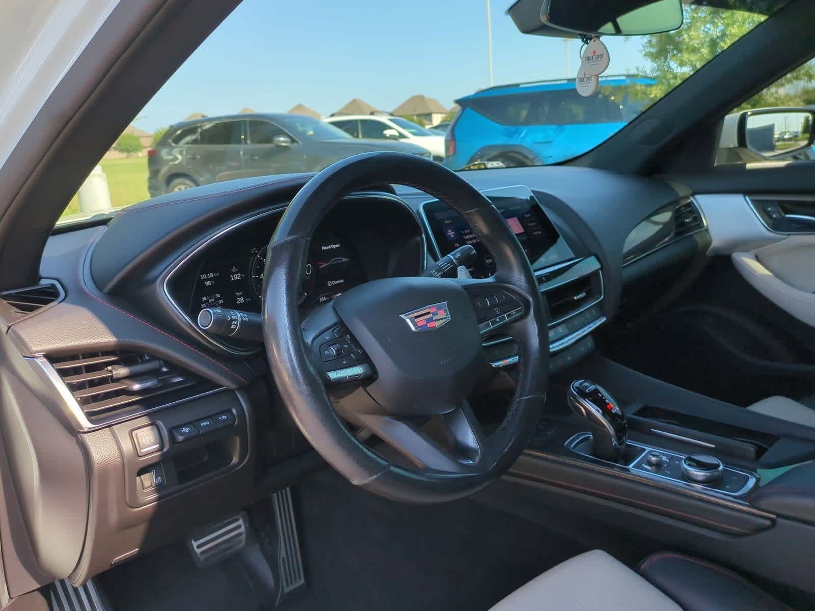 2022 Cadillac CT5 Sport photo 2