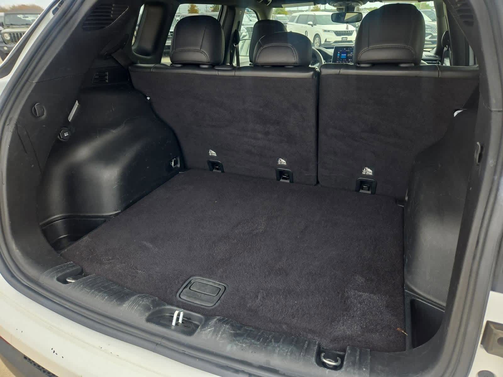 Thumbnail: 2023 Jeep Compass - 32