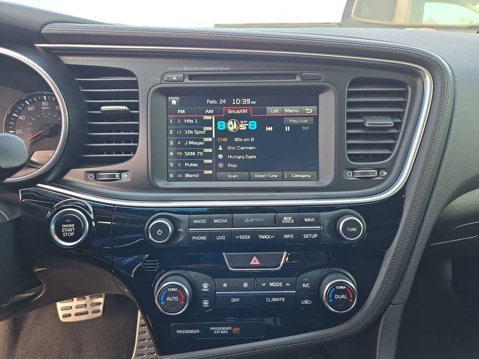 Thumbnail: 2015 Kia Optima - 26