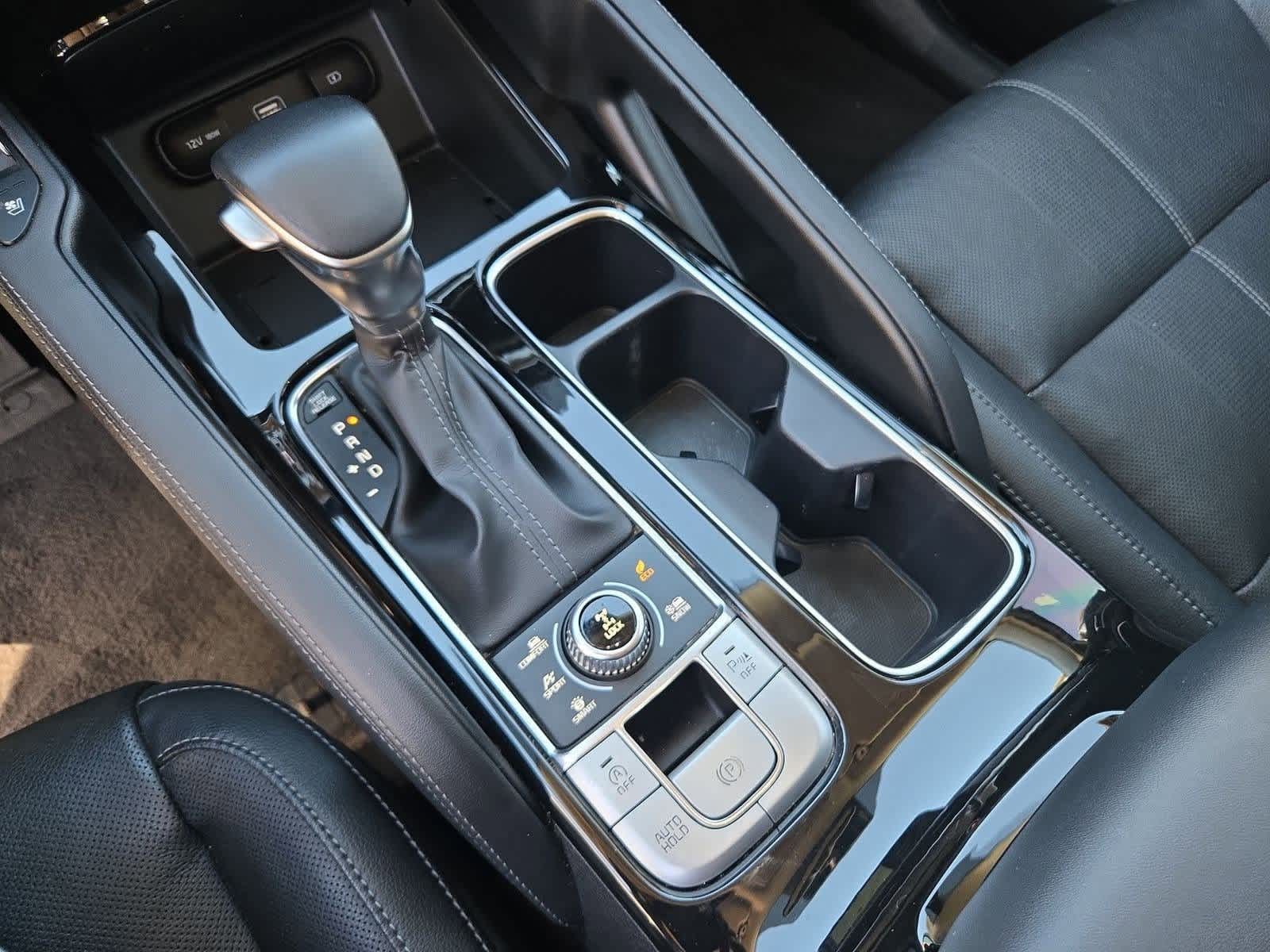 Thumbnail: 2022 Kia Telluride - 32