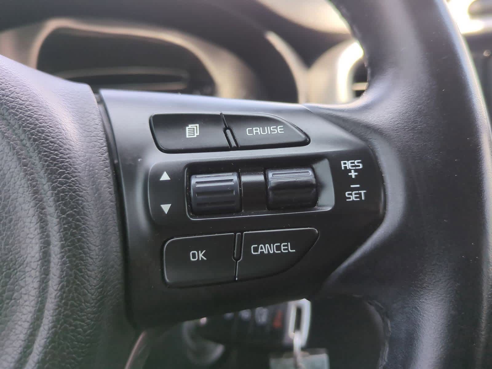 Thumbnail: 2016 Kia Sorento - 23