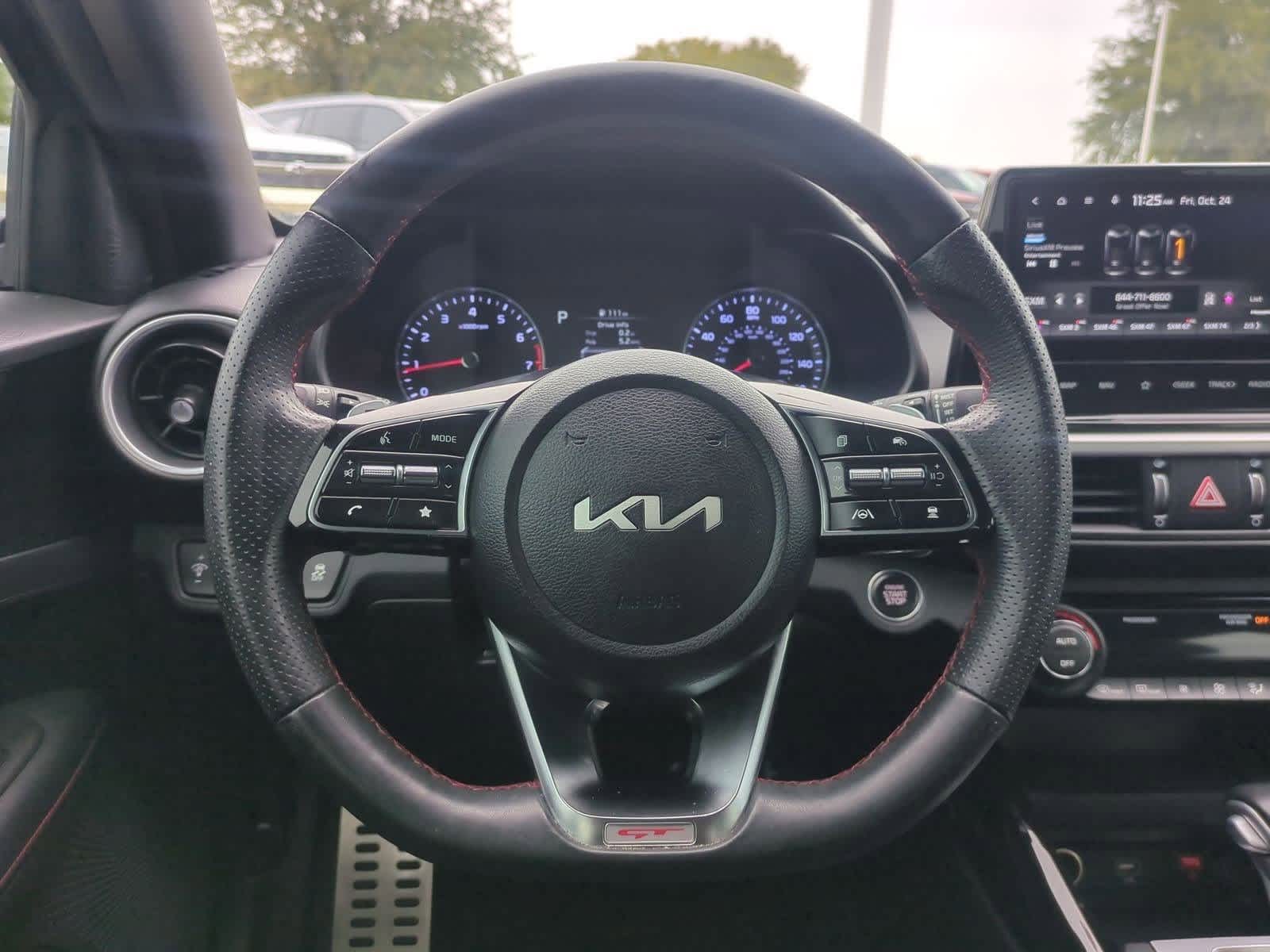 Thumbnail: 2022 Kia Forte - 27