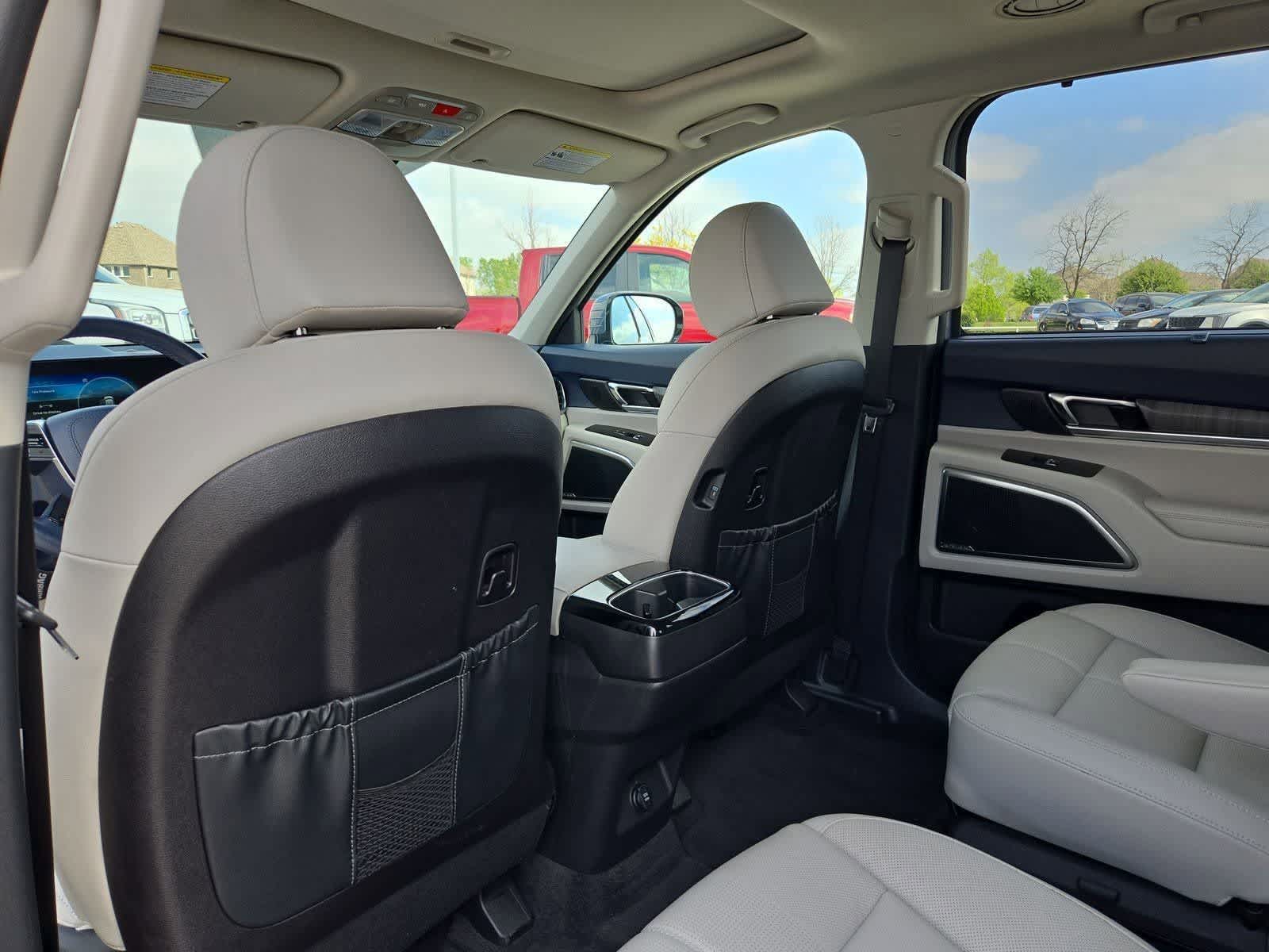 Thumbnail: 2025 Kia Telluride - 16