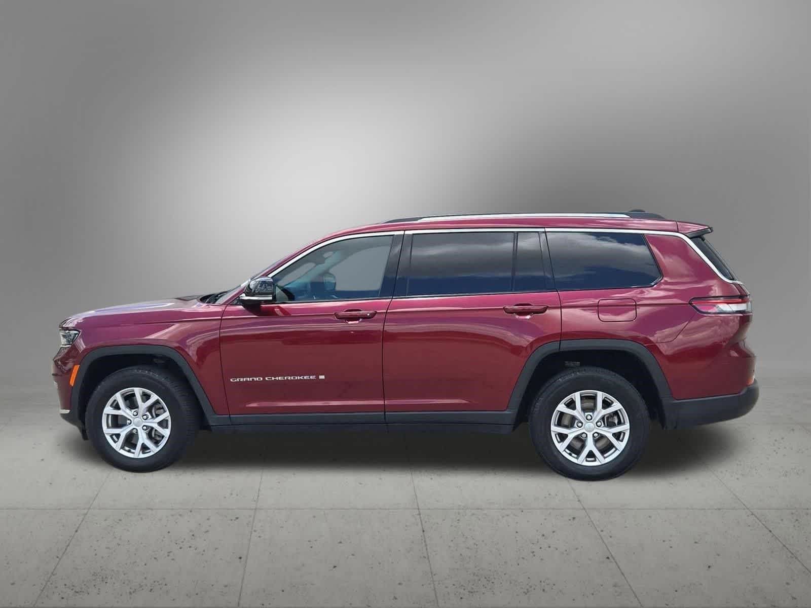 Thumbnail: 2022 Jeep Grand Cherokee - 3