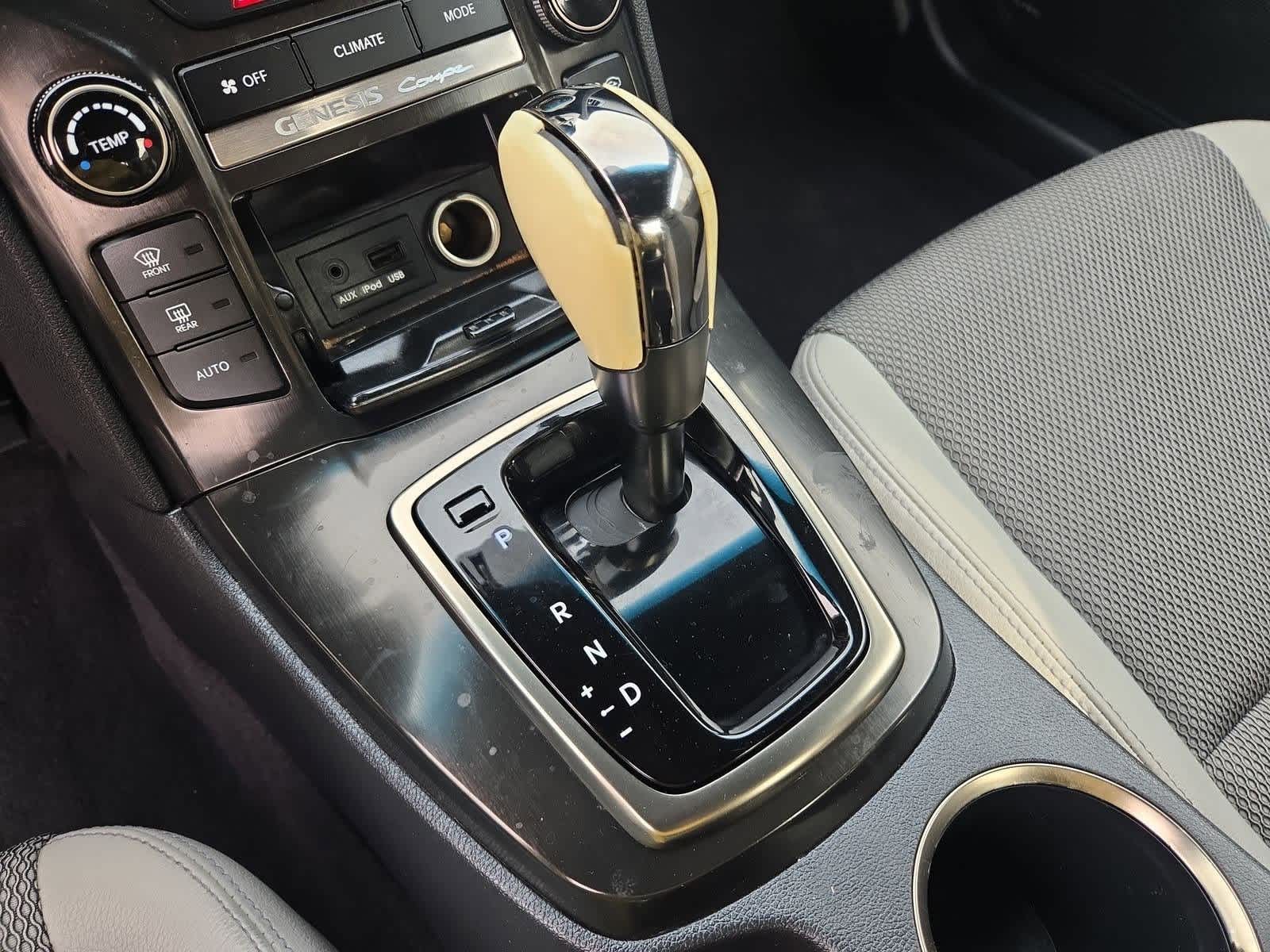 Thumbnail: 2013 Hyundai Genesis - 27