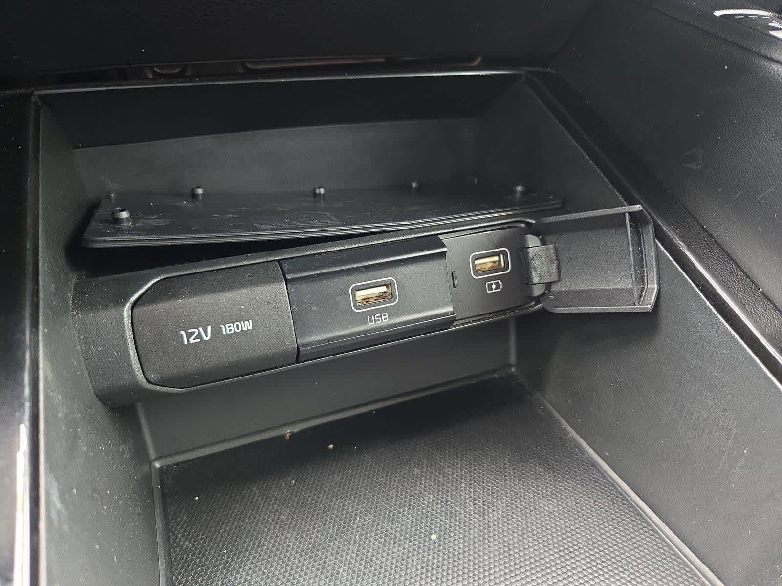 Thumbnail: 2021 Kia Telluride - 30