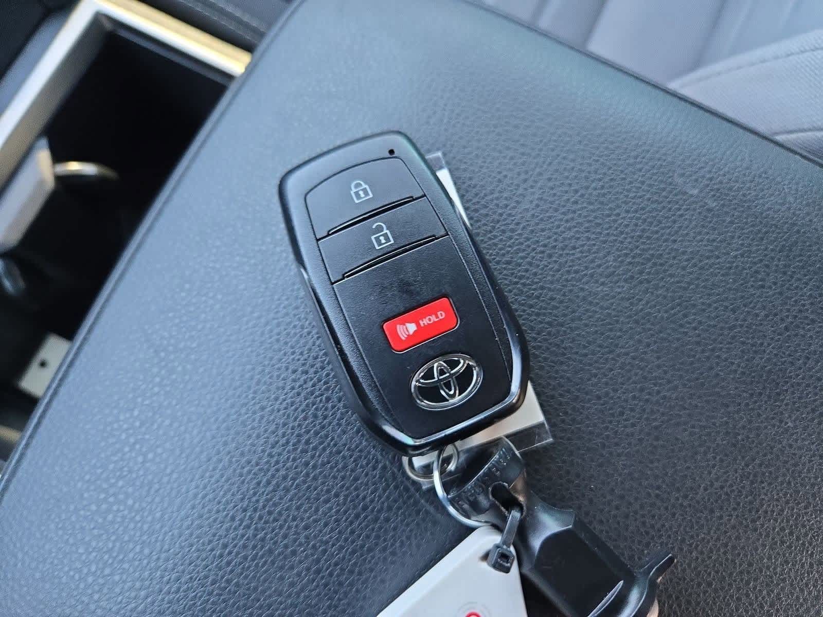 Thumbnail: 2024 Toyota Tacoma - 33