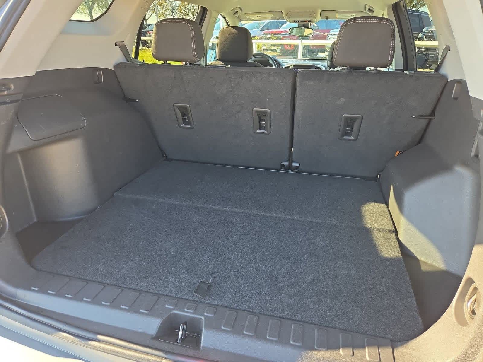 Thumbnail: 2024 GMC Terrain - 31